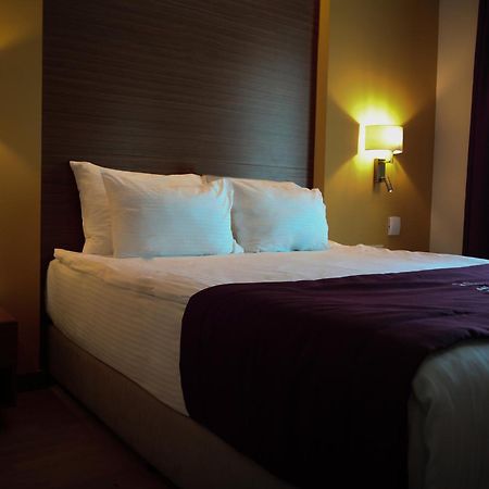 Hotel Dukagjini Peja Exteriör bild