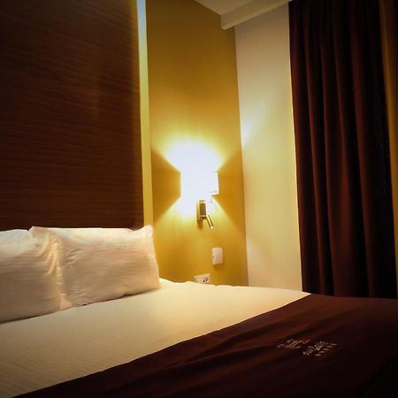 Hotel Dukagjini Peja Exteriör bild
