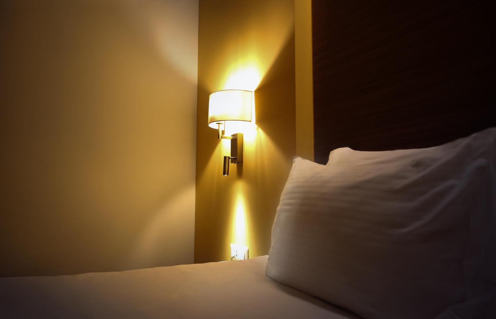 Hotel Dukagjini Peja Exteriör bild